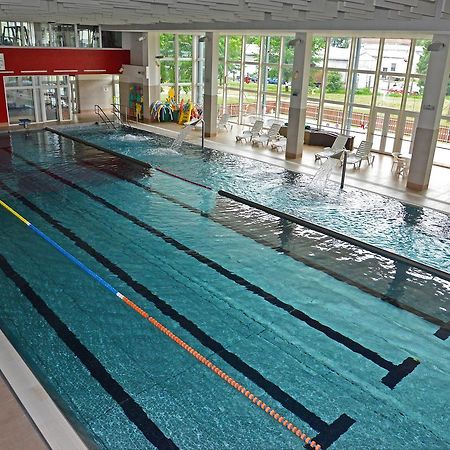 Sporthotel Zimni Stadion Benesov 贝内绍夫 外观 照片