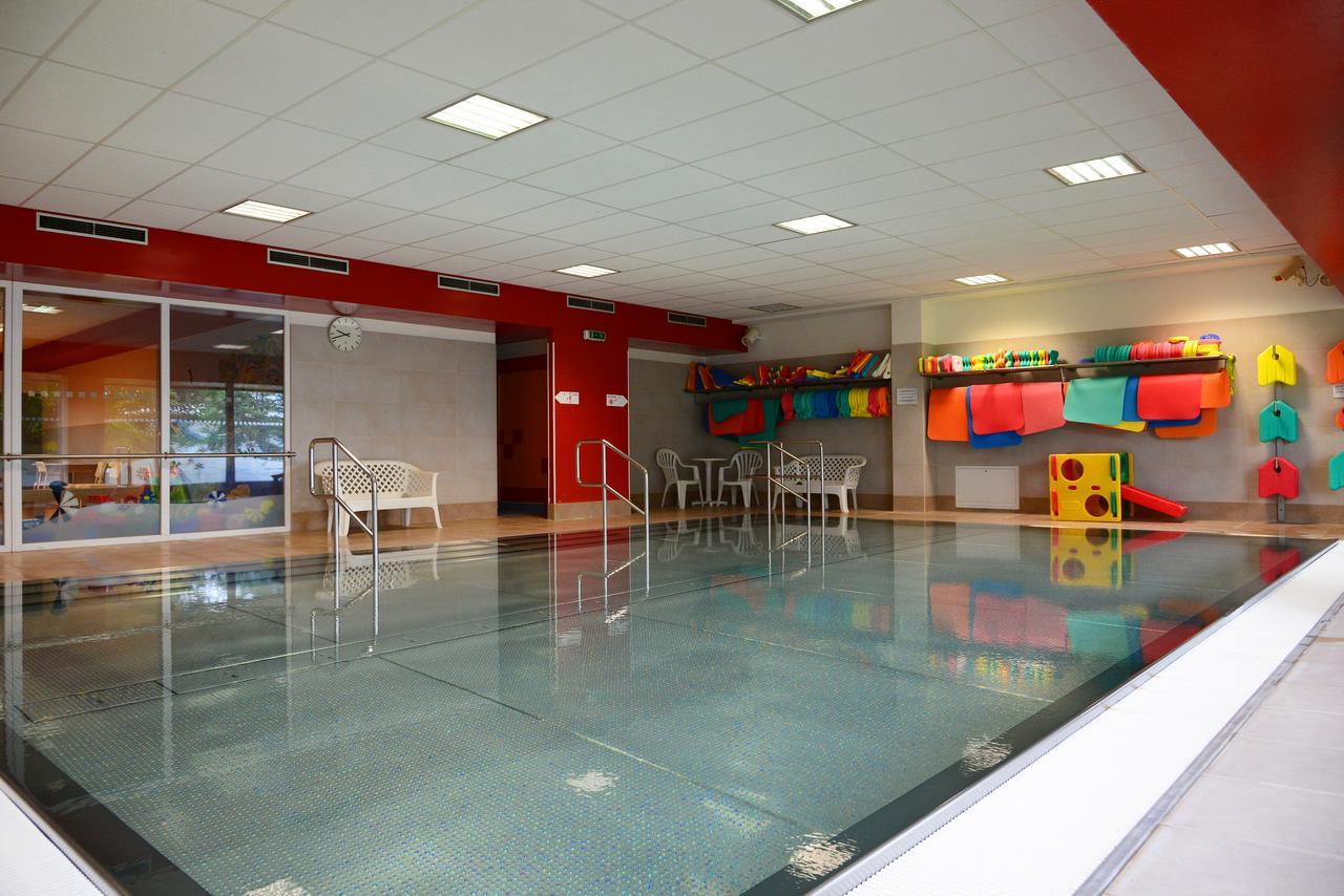 Sporthotel Zimni Stadion Benesov 贝内绍夫 外观 照片