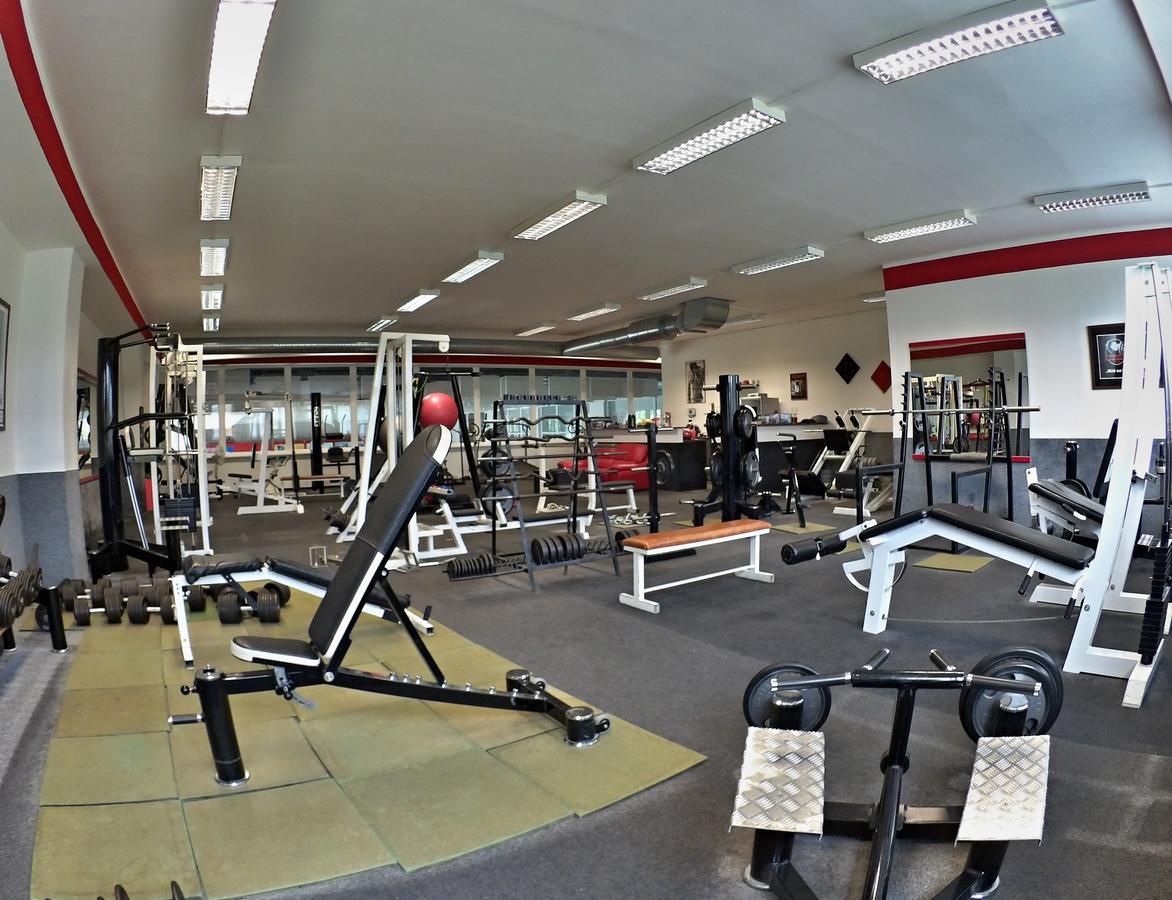 Sporthotel Zimni Stadion Benesov 贝内绍夫 外观 照片